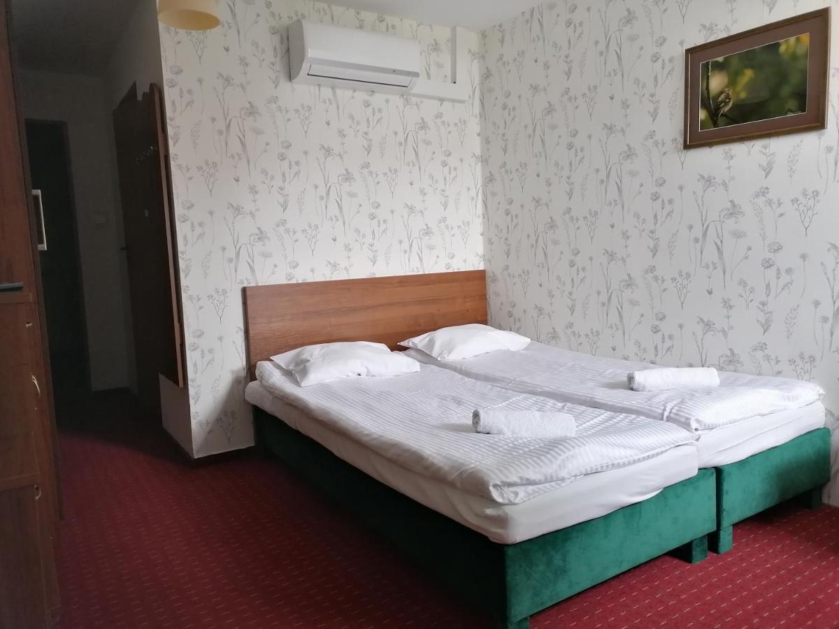 Pensjonat Telimena Hotel Zwierzyniec Exterior photo