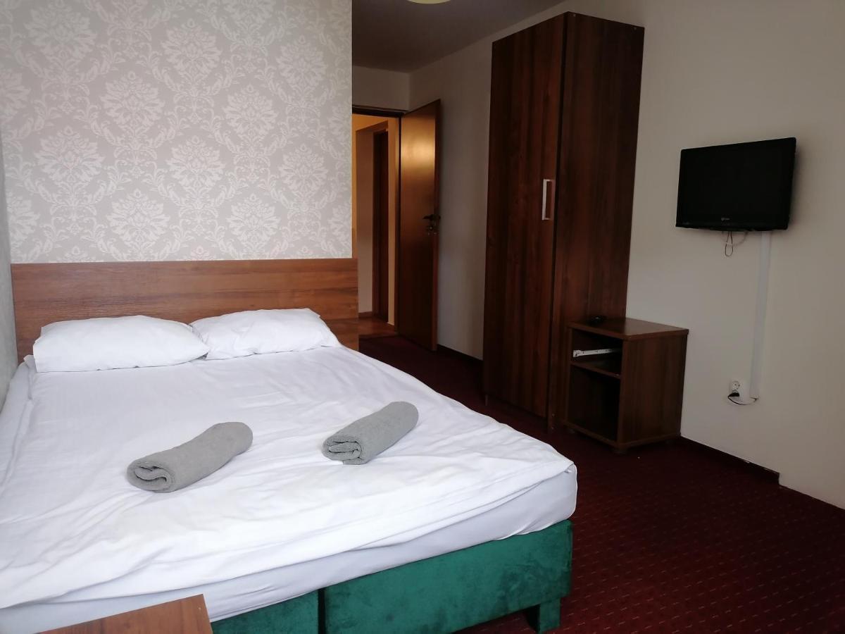 Pensjonat Telimena Hotel Zwierzyniec Exterior photo